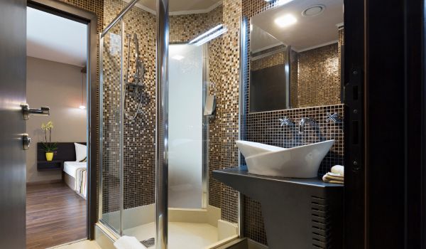 The Complete Guide to Choosing the Right Type of Shower