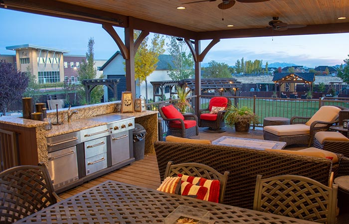 What is a pergola kitchen