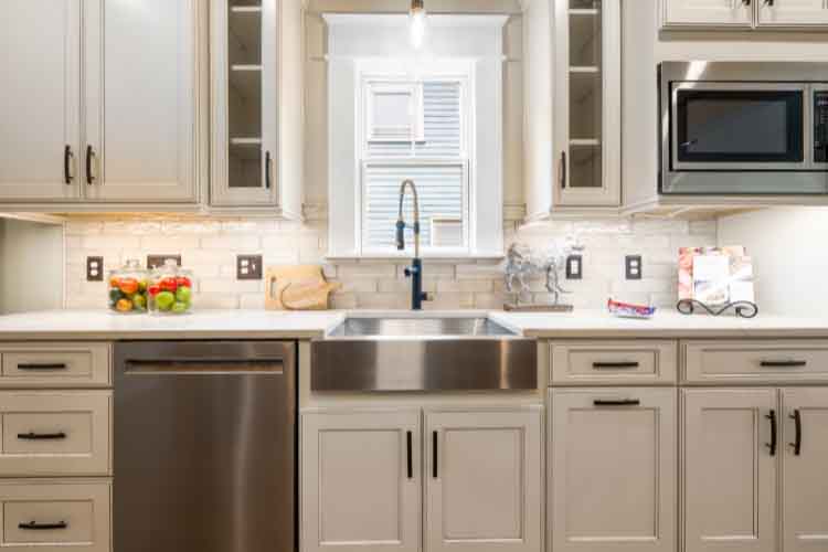 disadvantages of one wall kitchen layout