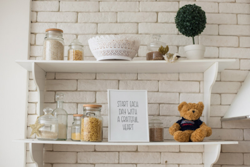 are open shelves still in style