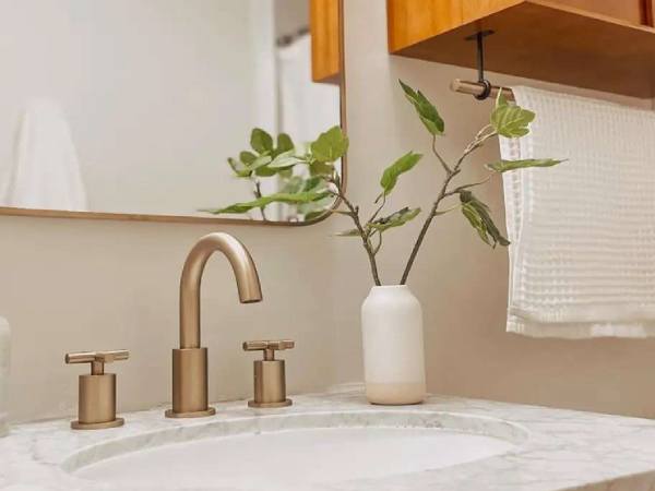 Golden tips for arranging a small bathroom