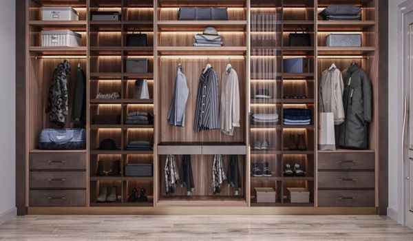 Wardrobe Organization Hacks: Maximize Your Closet Space