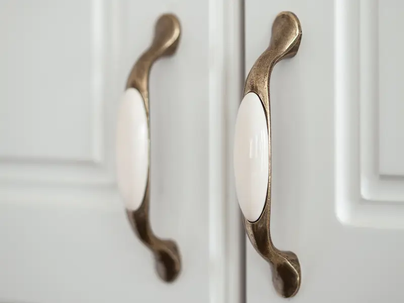 cabinet door handle