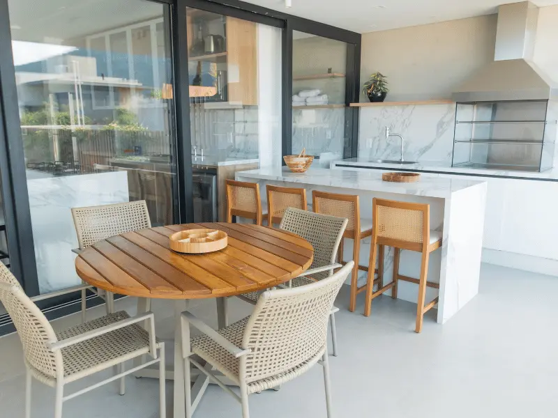 Luxury Outdoor Dining Area