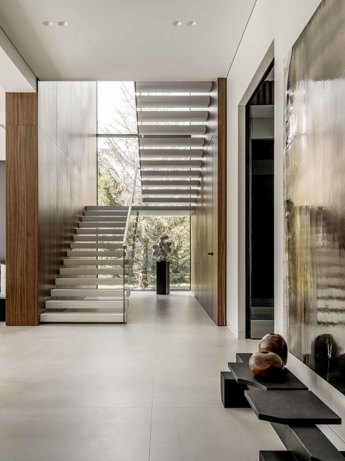 Innovative Staircase Designs for Modern Homes - Pinnacle Housing Solution
